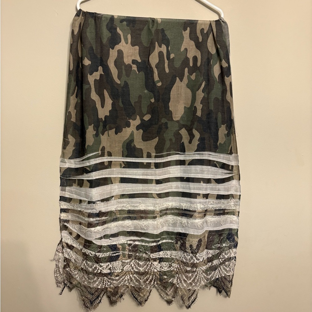 Camouflage Lace Trim Scarf
